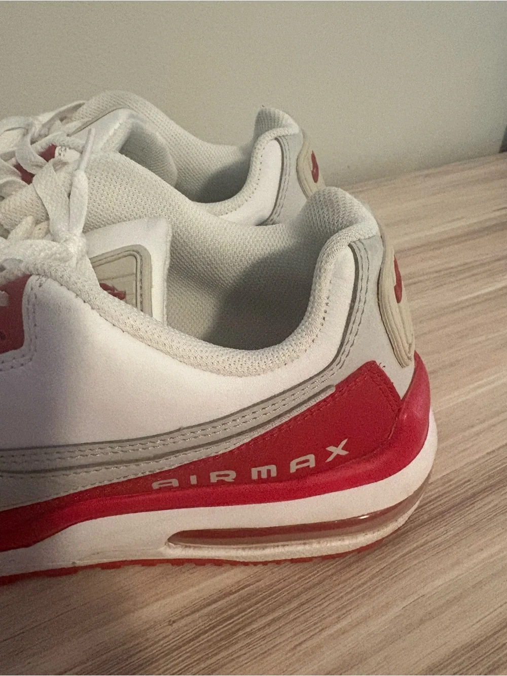 Nike White and Red Air Max Low-Top Sneakers - Picture 3 of 4